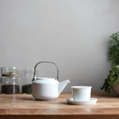 LT cup & saucer 160ml / 5oz